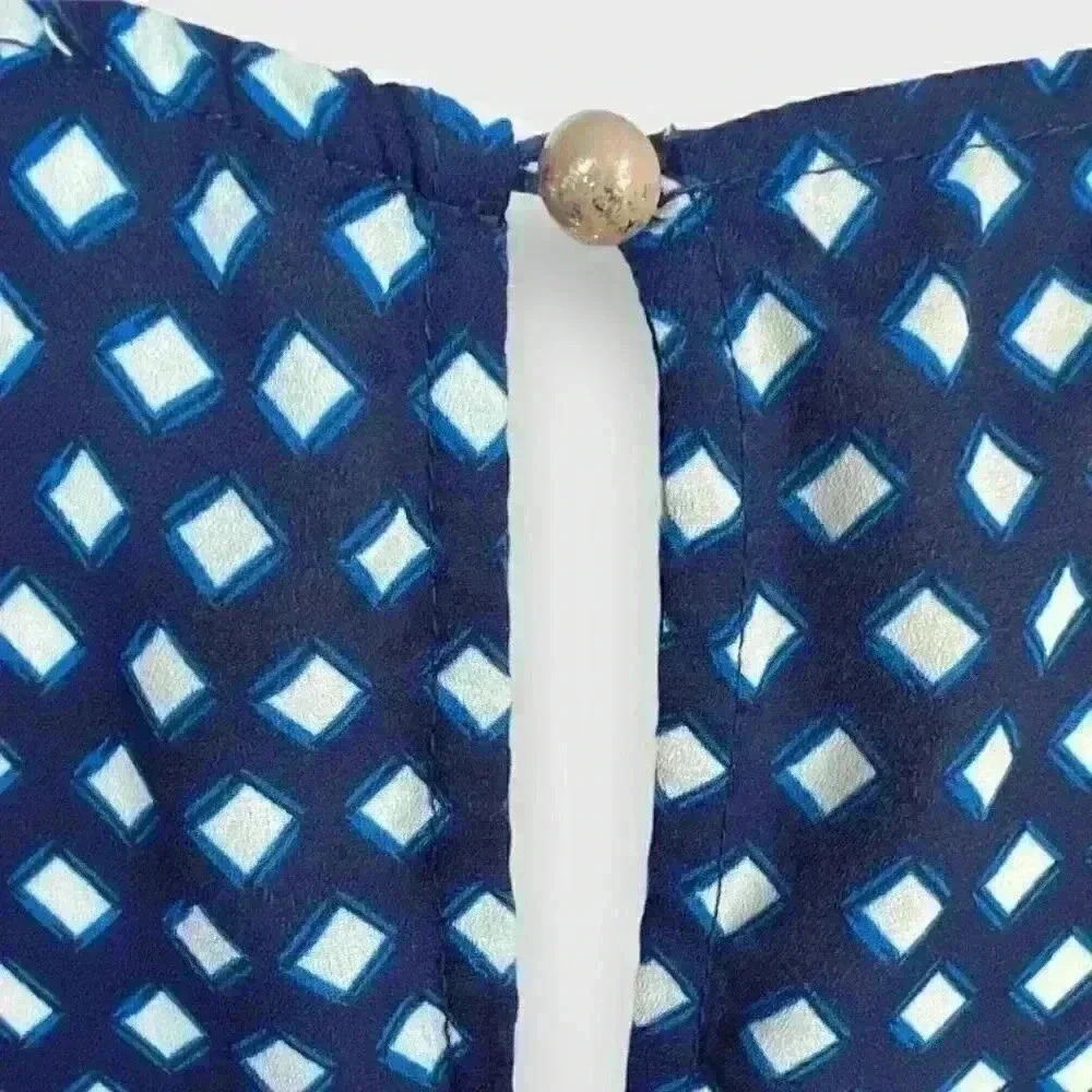 🎉2/$17🎉 Flutter Sleeve Blue Geometric Print Blouse Size S - Picture 6 of 11